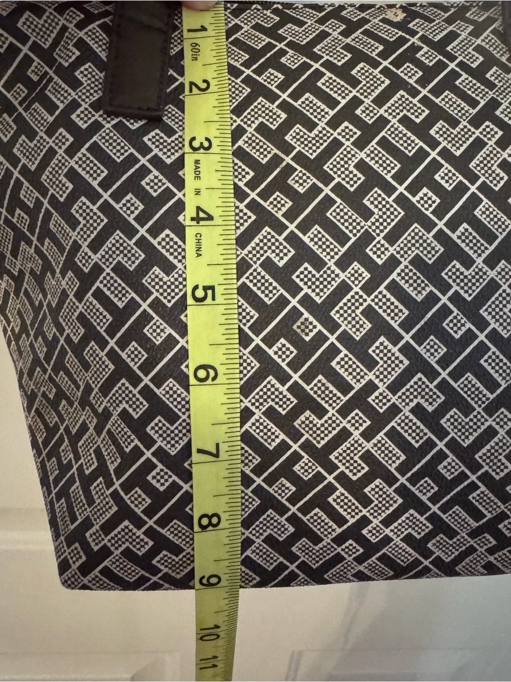 NWT-Tommy Hilfiger tote bag